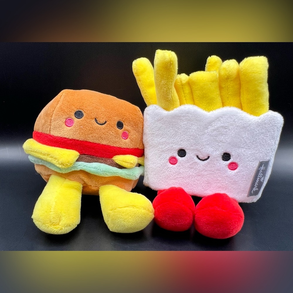 Hallmark Burger and Fries Plush Set of‎ 2 - Magnetic side connection